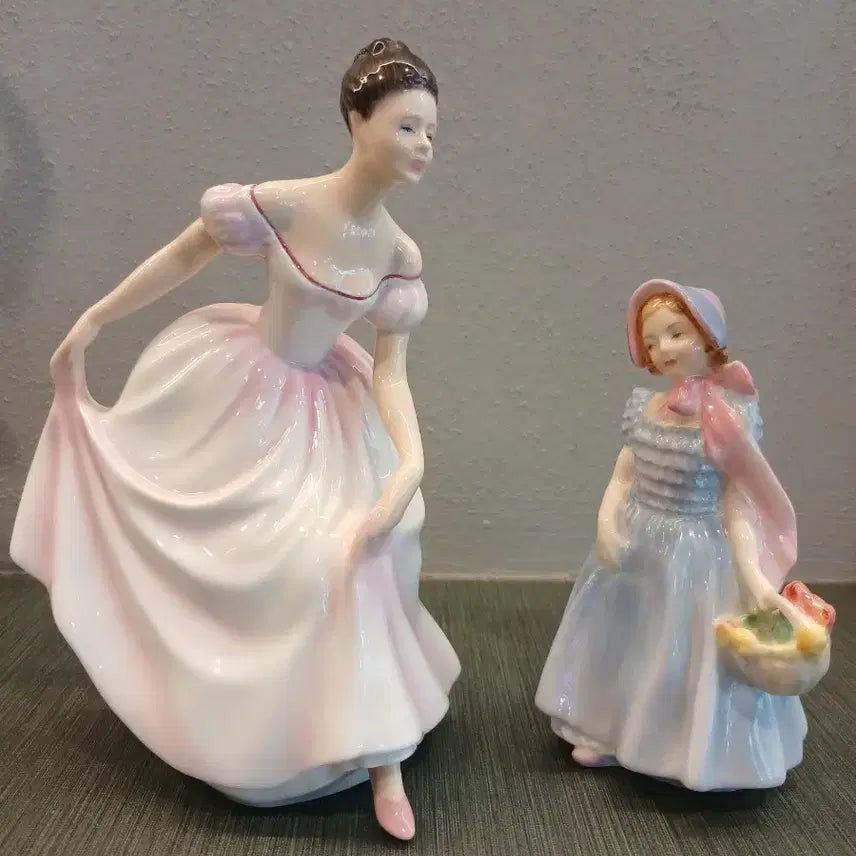 [BUNJANG] Royal Doulton Danielle &amp; Wendy Figurines Set / 로얄던튼 피겨린2개세트