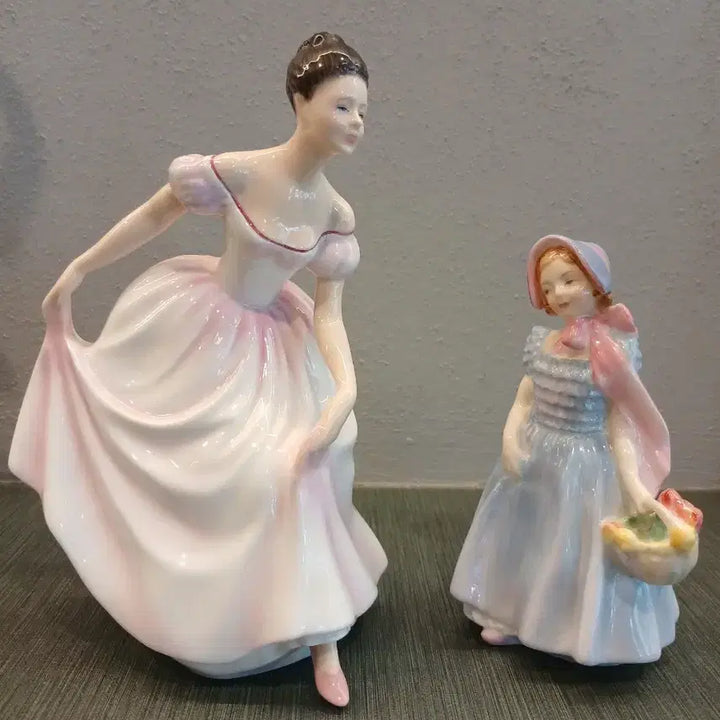 [BUNJANG] Royal Doulton Danielle &amp; Wendy Figurines Set / 로얄던튼 피겨린2개세트