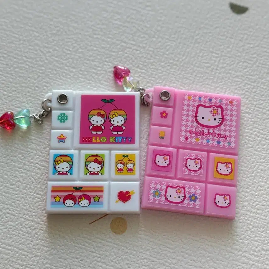 [BUNJANG] Sanrio Hello Kitty Tile Sticker Style Mirror Keychain / 산리오 헬로키티 타일스티커스타일 미러 키링