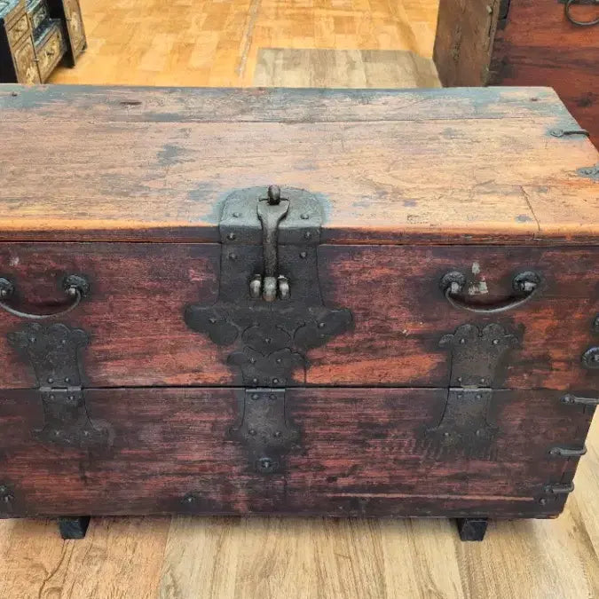 [BUNJANG] Antique Wooden Chest / 원목 알반닫이