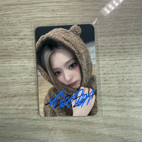 [BUNJANG] fromis_9 Lee Nagyung 9.11 Who'sfan Signed Photocard / 프로미스나인 이나경 9.11 후즈팬 싸인 포토카드 싸포