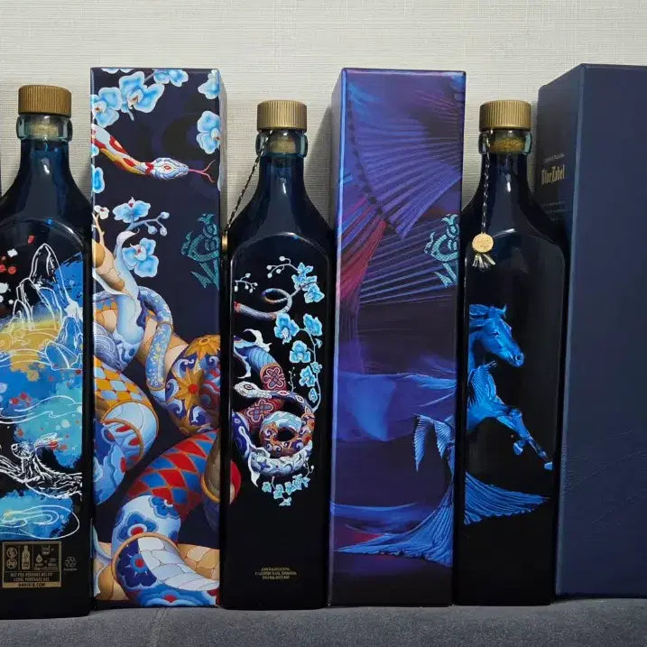[BUNJANG] Johnnie Walker Blue Label Limited Edition 4 Types Whiskey Empty Bottles / 조니워커 블루라벨 리미티드 에디션 4종 위스키 공병