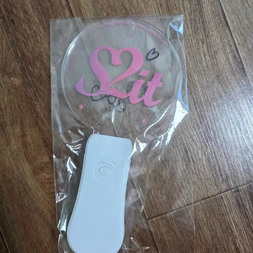 [BUNJANG] S2IT SEAH Signed Lightstick / 에스투잇 싸인 응원봉