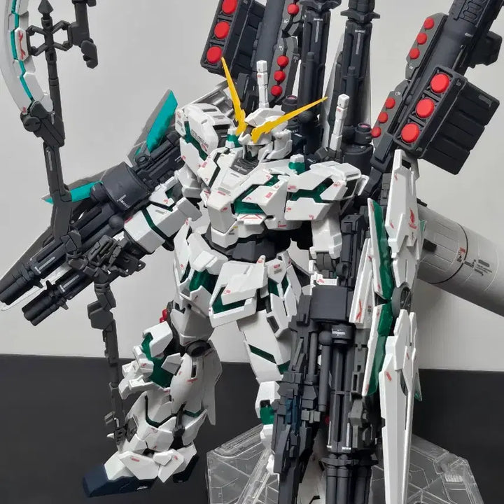 [BUNJANG] MG Full Armor Unicorn Gundam Ver.Ka Custom Build / MG 풀아머 유니콘 건담 ver.ka 완성작