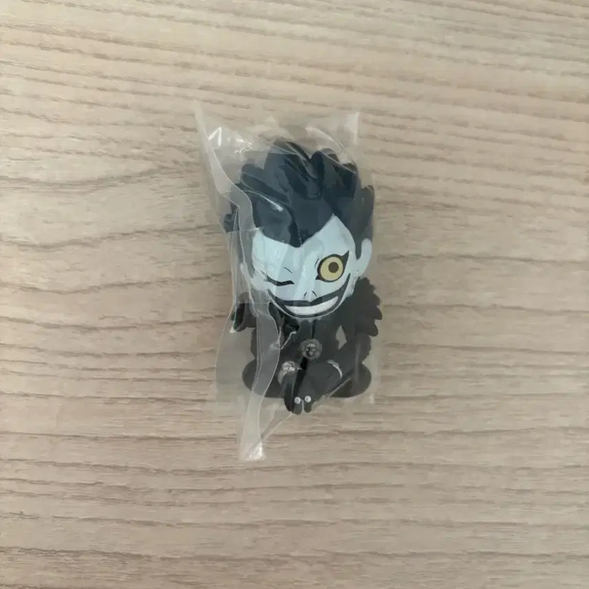 [BUNJANG] Death Note Ryuk Shoulder Tap Gacha Figure / 데스노트 류크 어깨쿵 가챠