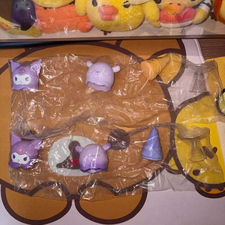 [BUNJANG] Sanrio Melting Series Ice Cream Kuromi Figure Bundle Set / 산리오 멜팅 시리즈 아이스크림 피규어 쿠로미 일괄