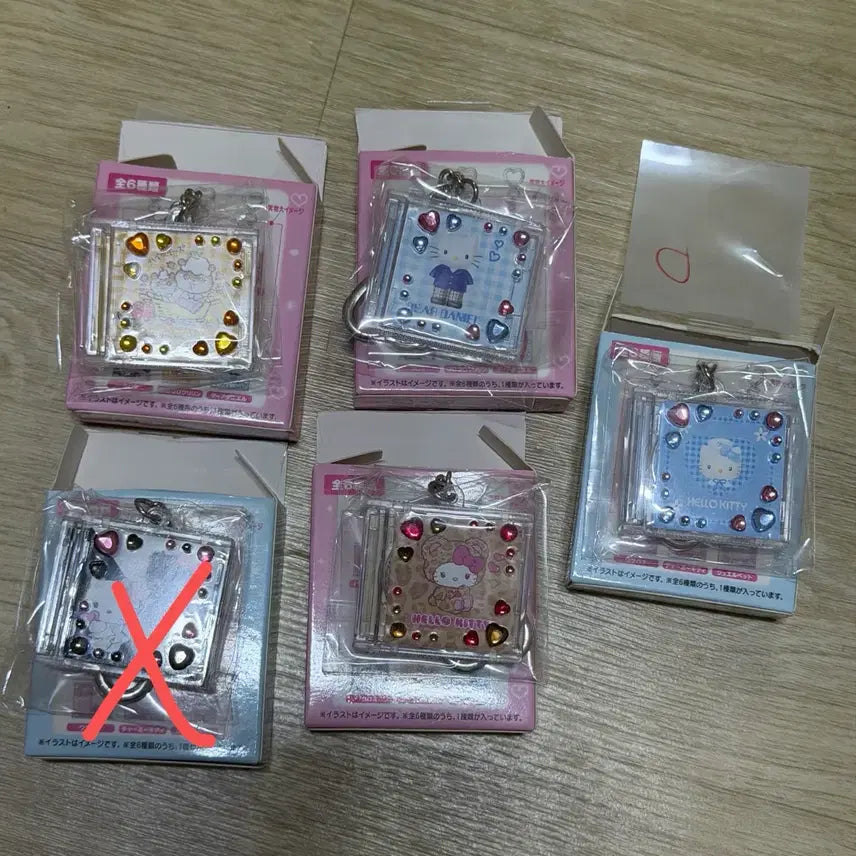 [BUNJANG] Sanrio CD Charm Gacha - Daniel, Kuririn / 산리오 CD 키링 가챠 다니엘 쿠리링