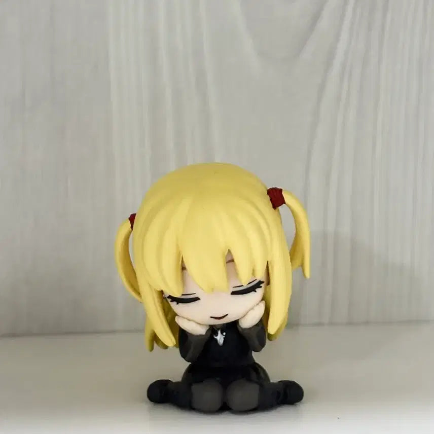 [BUNJANG] Death Note Misa Amane Gacha Figure / 데스노트 미사 가챠