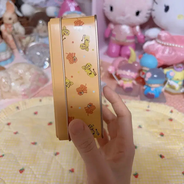 [BUNJANG] Merry Chocolate Tin Case / 일본 메리 초콜릿 틴 케이스(안에 내용물 없음)