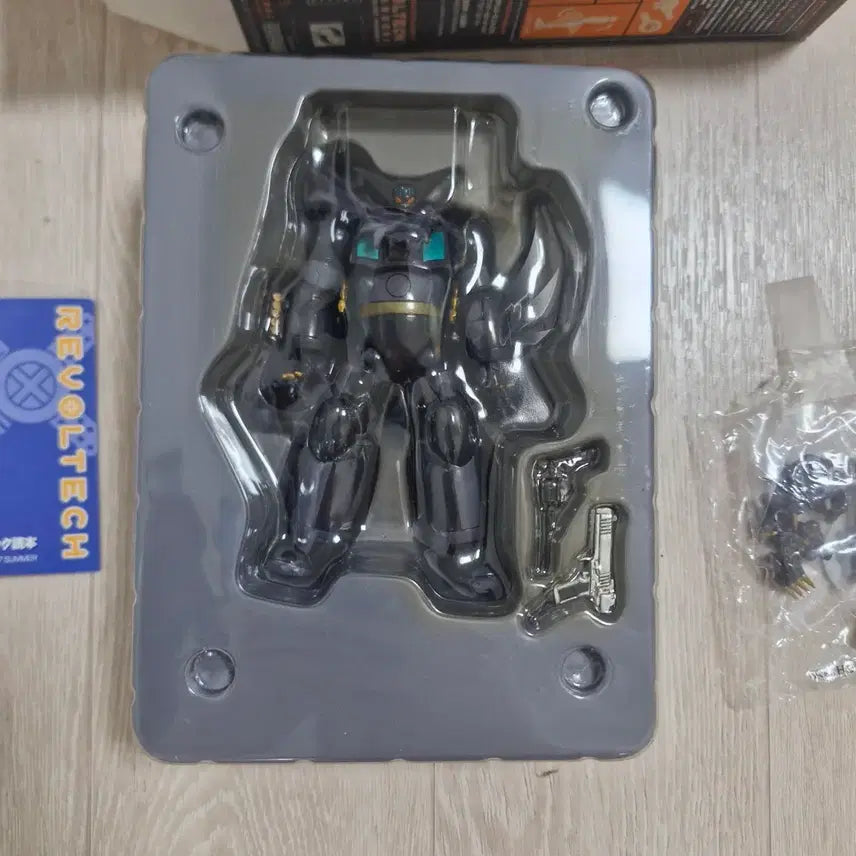 [BUNJANG] Revoltech Yamaguchi Black Getter Figure / 리볼택 야마구치 블랙 겟타 피규어