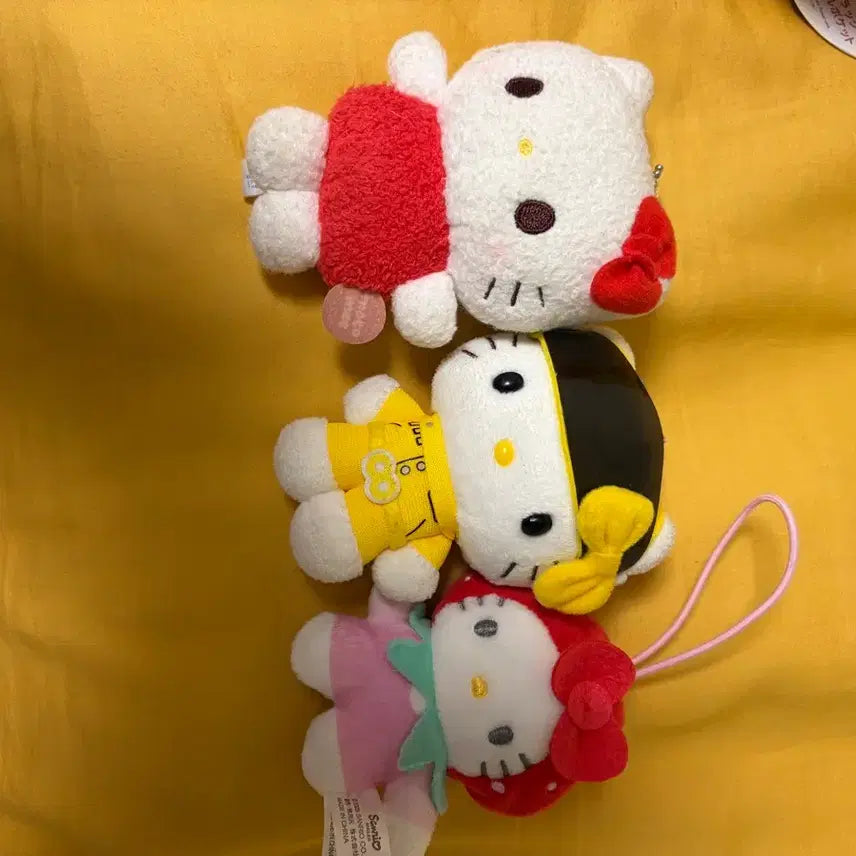[BUNJANG] Sanrio Hello Kitty Plush Keychain Set (3 Types) / 산리오 헬로키티 인형 키링 3종 세트