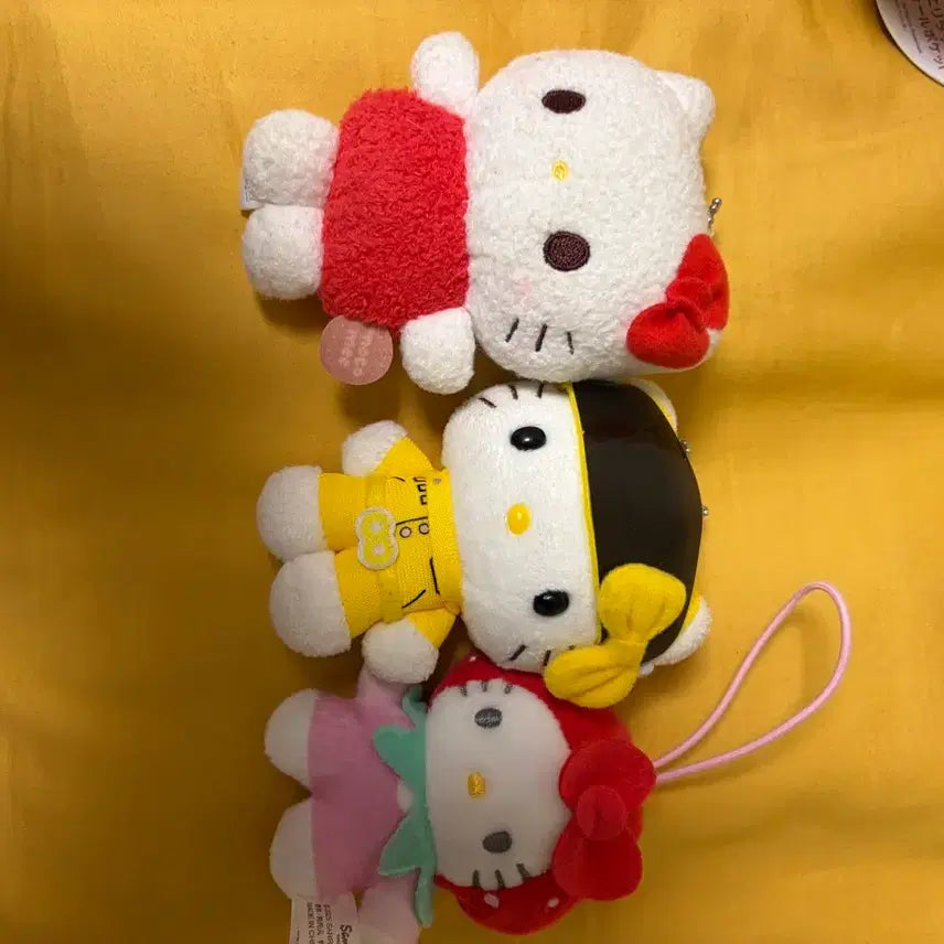 [BUNJANG] Sanrio Hello Kitty Plush Keychain Set (3 Types) / 산리오 헬로키티 인형 키링 3종 세트