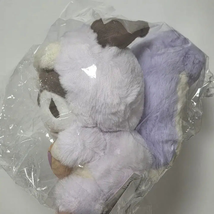 [BUNJANG] Kuromi Fluffy Squirrel Plush Doll / 쿠로미 모후모후 다람쥐 누이 인형