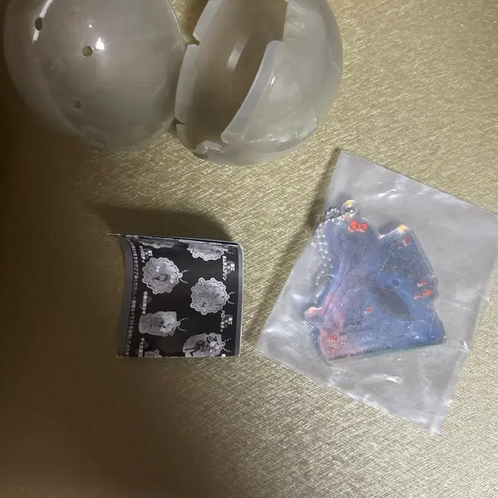[BUNJANG] Junji Ito x Sanrio Tomie Acrylic Keyring Gacha / [정품]이토준지x산리오 토미에 아크릴 키링 가챠