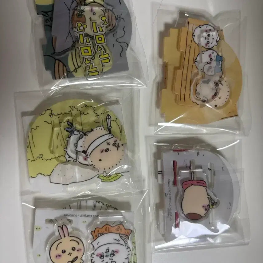 [BUNJANG] Chiikawa Acrylic Stand Set (5 Types) / 치이카와 아크릴 스탠드 5종