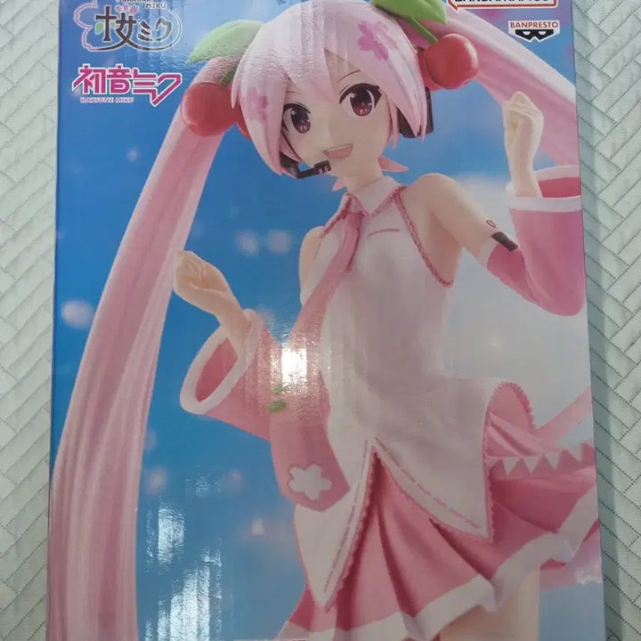 [BUNJANG] Sakura Miku Figure (Opened) / 사쿠라 미쿠 피규어 개봉품 급처 판매