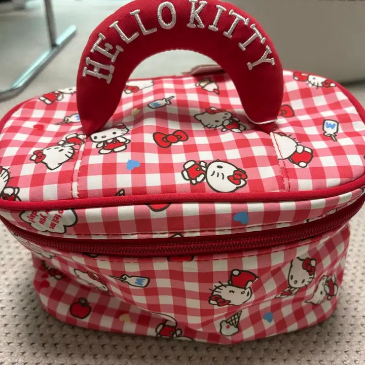 [BUNJANG] Hello Kitty Plaid Pouch Bag / 헬로키티 체크 파우치