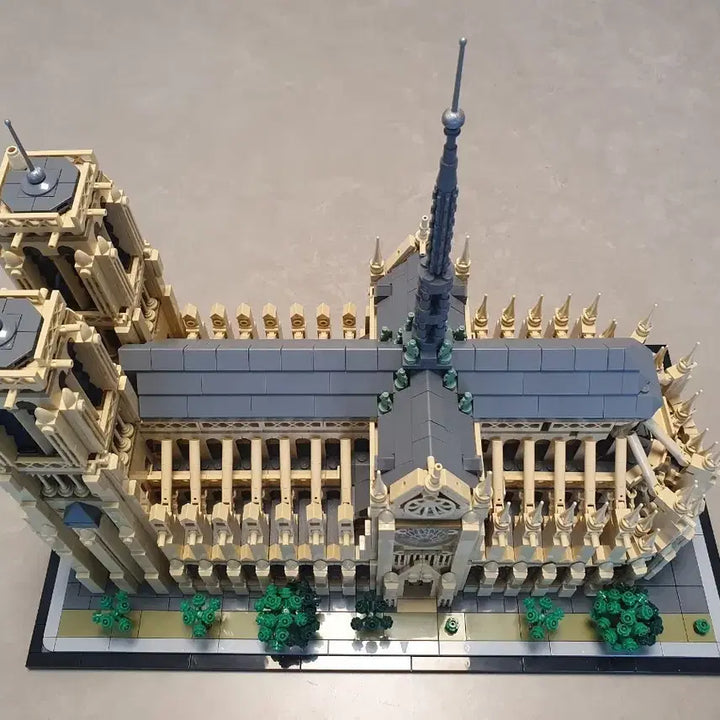 [BUNJANG] LEGO Architecture Notre Dame Cathedral (21061) / 레고 21061 아키텍처 노트르담 대성당