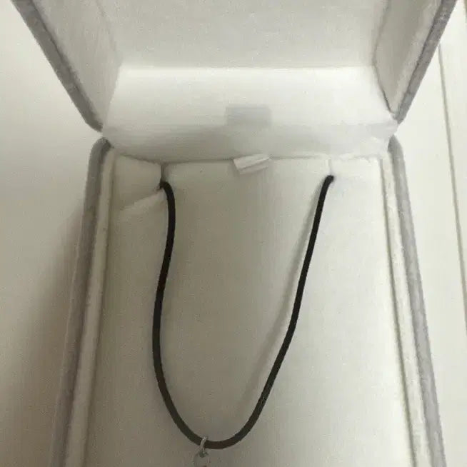 [BUNJANG] ATEEZ Seonghwa Birthday MD Doll Necklace / 에이티즈 성화 생일 md 인형 목걸이