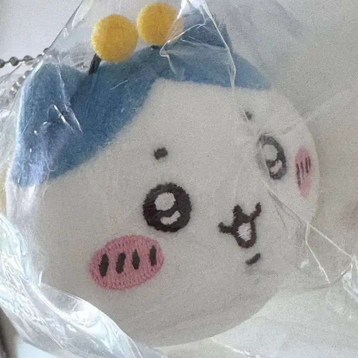 [BUNJANG] Chiikawa Hachiware Honeybee Plush Keychain New / 치이카와 하치와레 꿀벌 인형 키링 새상품