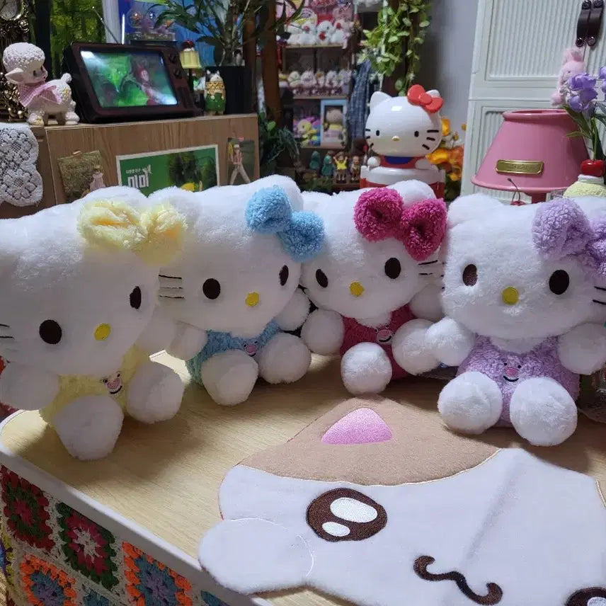 [BUNJANG] Hello Kitty Doll Bundle Set / 키티 인형 일괄 세트 택포