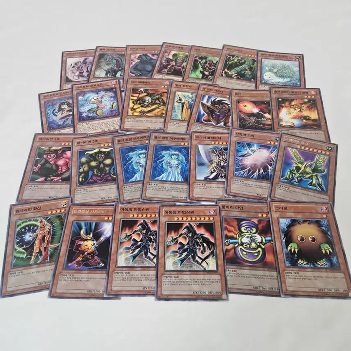 [BUNJANG] Classic Yu-Gi-Oh! Cards Bundle / [저가양도] 고전 유희왕 카드 일괄 처분 (사진확인)