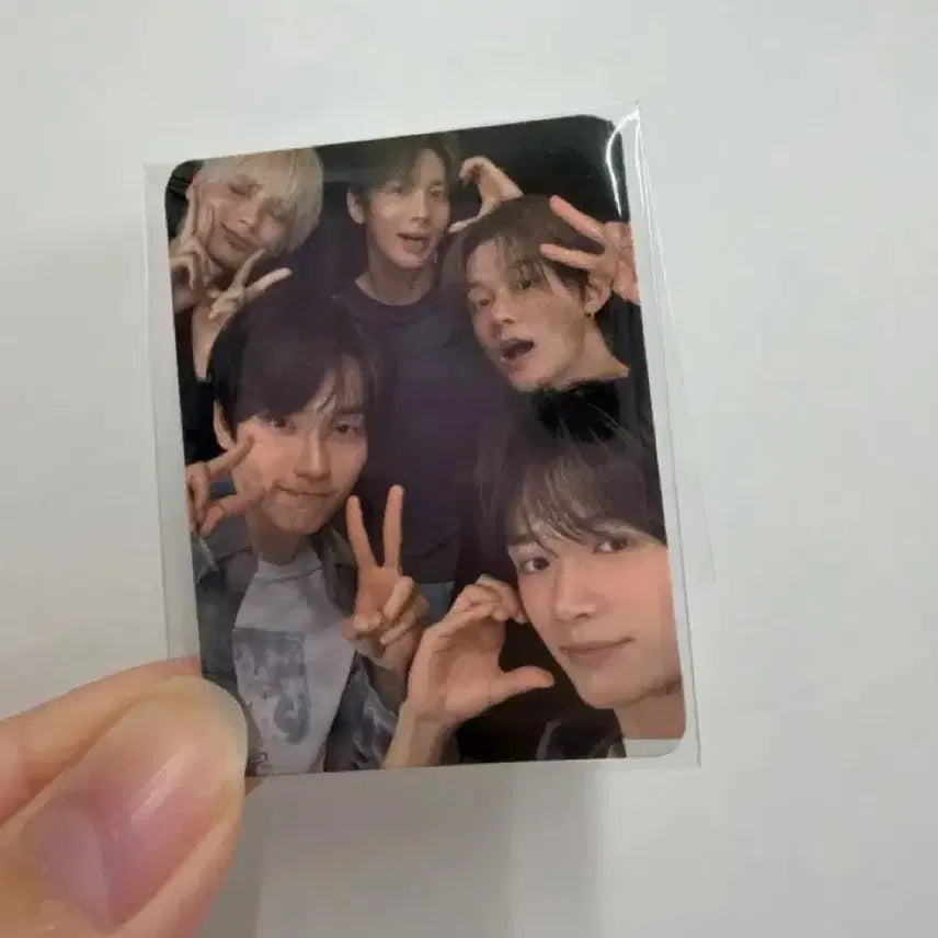 [BUNJANG] TXT Yo-a-jeong Group Photocard / 오늘 특가. 투바투 요아정 단체 포카