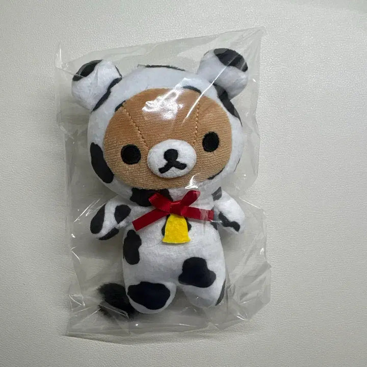 [BUNJANG] Retro Rilakkuma Cow Keychain / 그때그시절 리락쿠마 젖소 키링