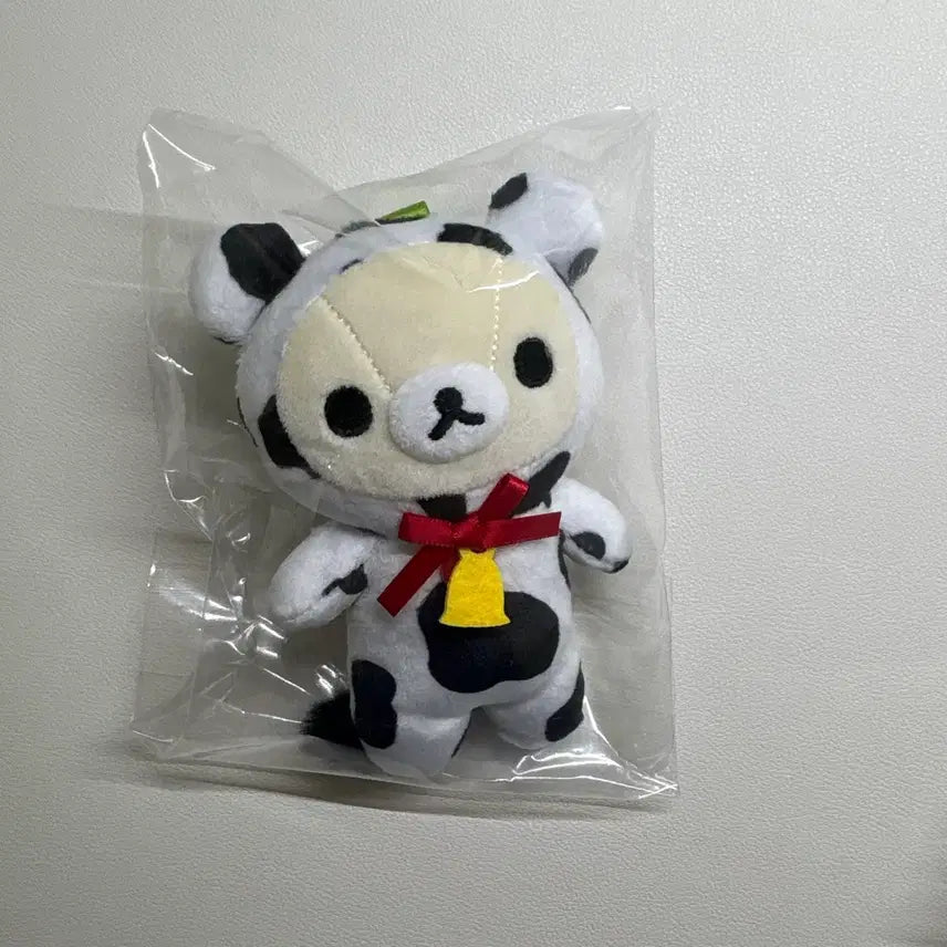 [BUNJANG] Rilakkuma Korilakkuma Cow Plush Keychain / 그 시절 리락쿠마 코리락쿠마 젖소 인형 키링