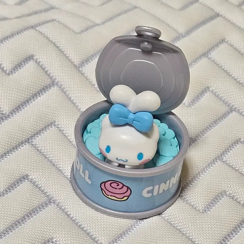 [BUNJANG] Sanrio Cinnamoroll "Can" Gachapon / 산리오 시나모롤 가챠 가챠폰 통조림