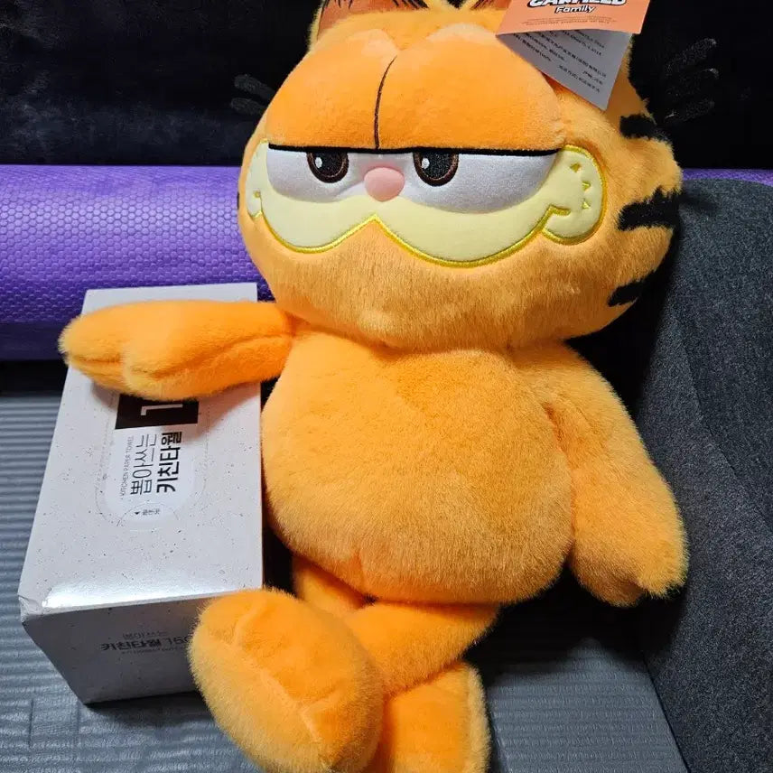 [BUNJANG] Garfield Family Medium-Large Plush Doll / (새제품) 가필드 패밀리 중대형 인형