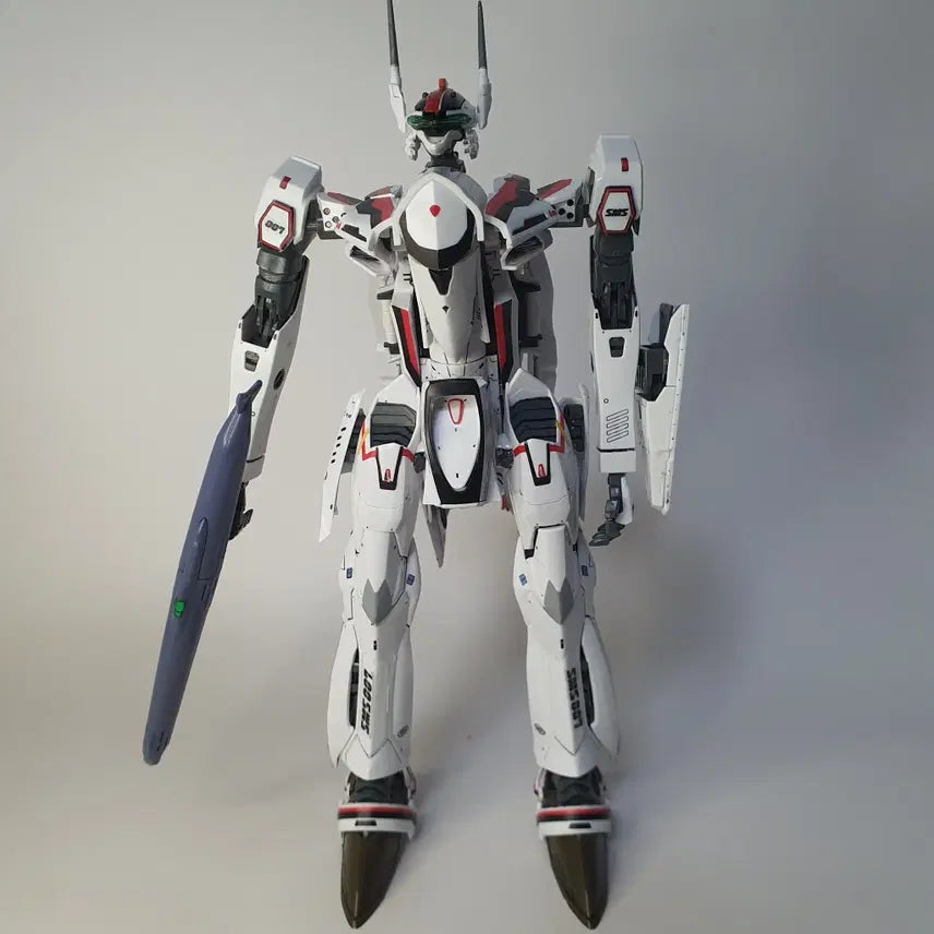 [BUNJANG] Bandai 1/72 Macross Frontier VF-25F Alto Custom Plastic Model Assembly Complete / 반다이 1/72 마크로스 프론티어 VF-25F 알토기 프라모델 조립완성품