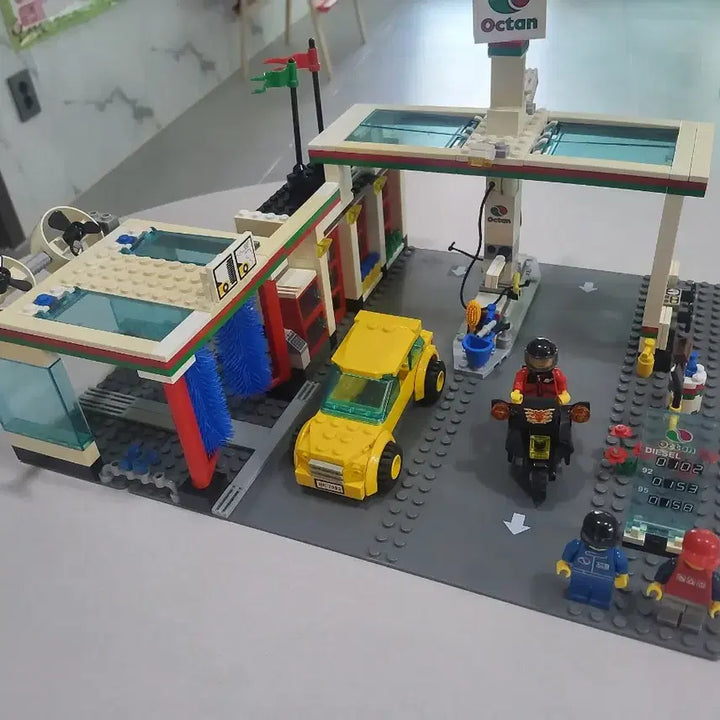 [BUNJANG] LEGO City 7993 Gas Station / 레고 시티 7993 주유소