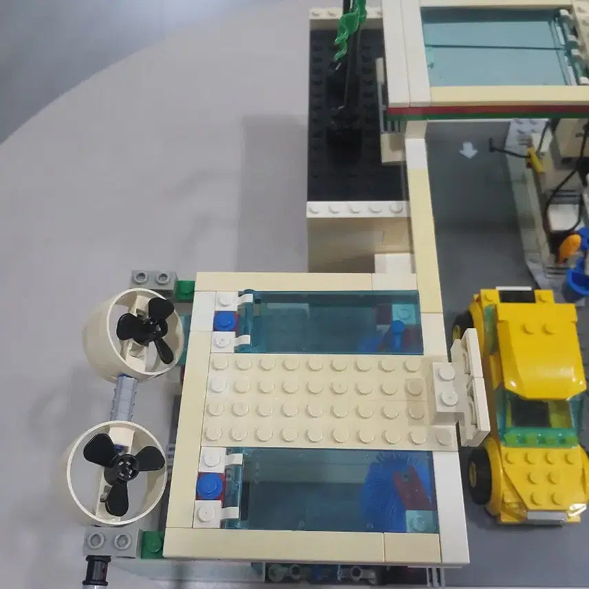 [BUNJANG] LEGO City 7993 Gas Station / 레고 시티 7993 주유소