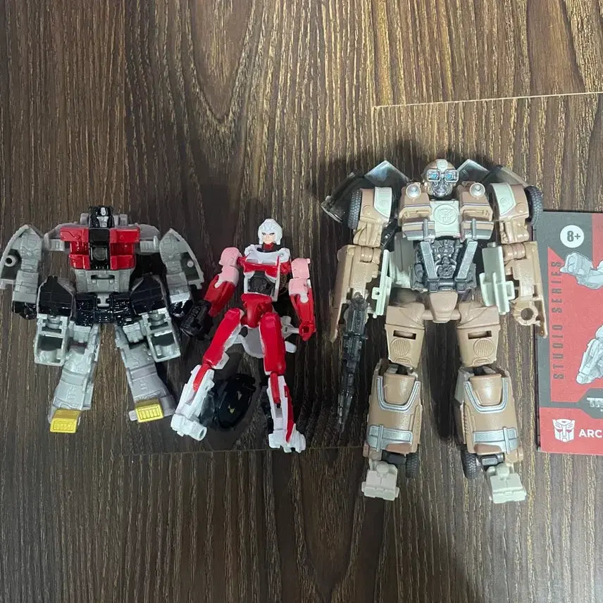 [BUNJANG] Transformers Studio Series Wheeljack &amp; Ransack Figure Set / 트랜스포머 스튜디오 시리즈 휠잭 알씨 슬러지