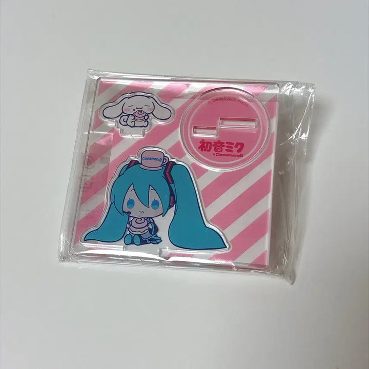 [BUNJANG] Hatsune Miku x Cinnamoroll Collaboration Acrylic Stand / 하츠네 미쿠 시나모롤 콜라보 아크릴 스탠드