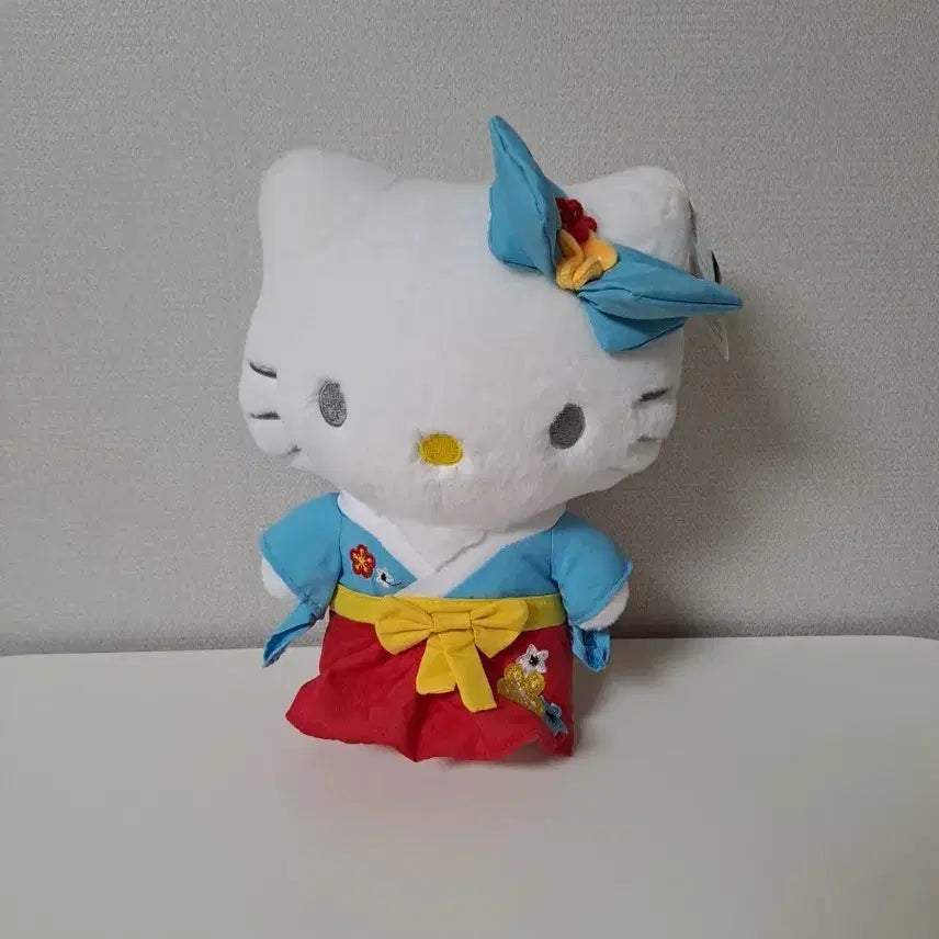 [BUNJANG] Sanrio Hello Kitty Medium Plush / 산리오 키티 인형 중형