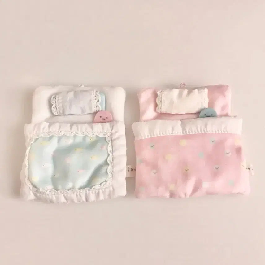 [BUNJANG] San-X Sumikko Gurashi "Yubari" Doll Bed Keychain Bundle Set / (일괄) 산엑스 스밋코구라시 인형 이부자리 인형침대 키링 스미코구라시
