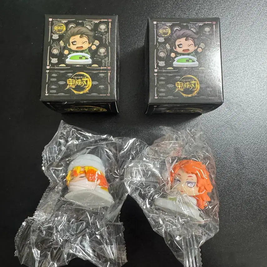 [BUNJANG] Demon Slayer Random Mini Figure (Zenitsu, Sabito) / 귀멸의칼날 랜덤 미니 피규어