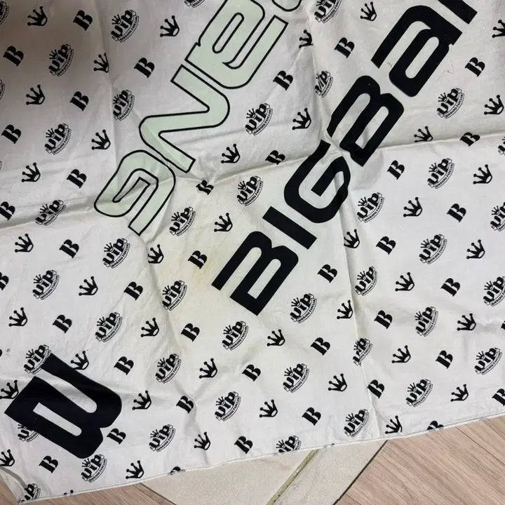 [BUNJANG] BIGBANG Bandana Scarf / 빅뱅 BIGBANG 반다나 스카프