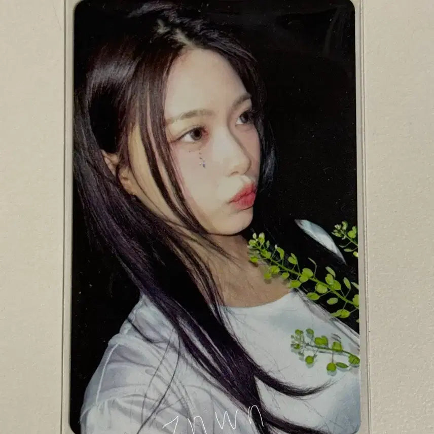 [BUNJANG] RESCENE Rena Dearlist Album Photocard / 리센느 제나 디어리스트 데자부 앨범 포토카드 포카 판매