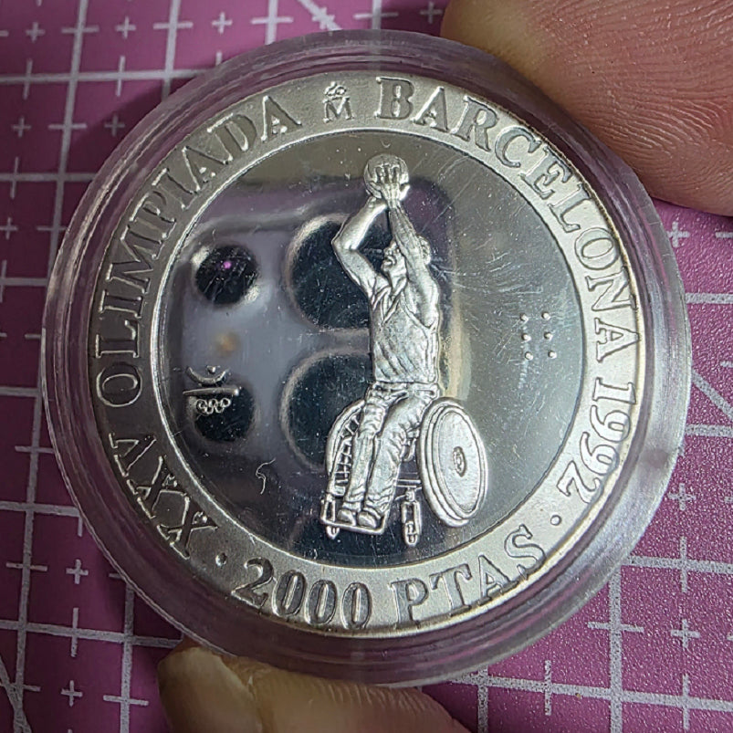 [BUNJANG] Spain 1992 Barcelona Paralympics Commemorative 2000 Peseta Silver Coin - Wheelchair Basketball / 스페인 1992년 바르셀로나 장애인 올림픽 기념 2000페세타 은화 휠체어 농구