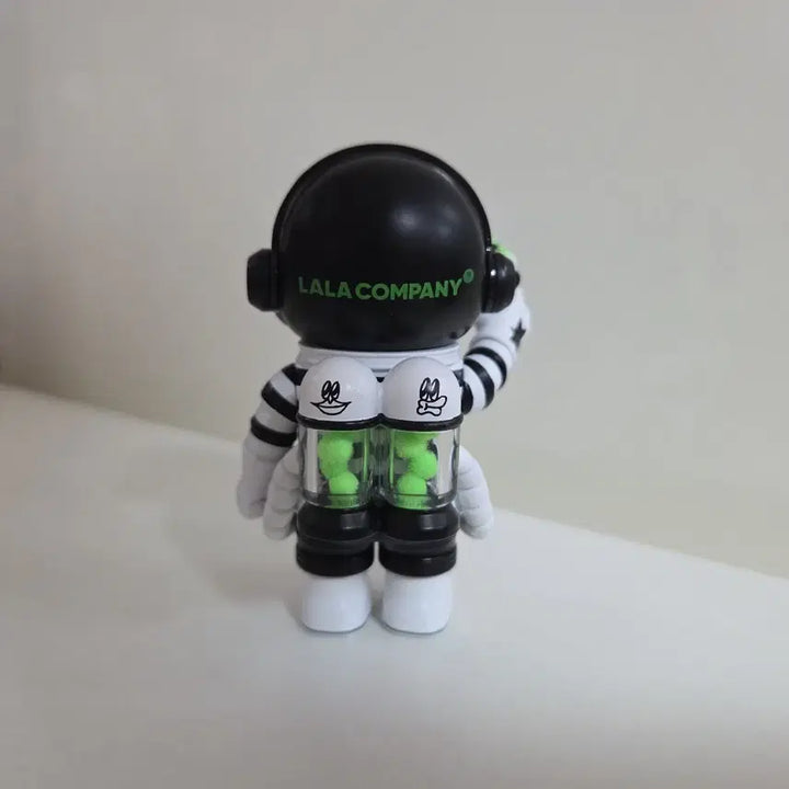 [BUNJANG] Pop Mart Molly Figure / 팝마트 몰리 피규어