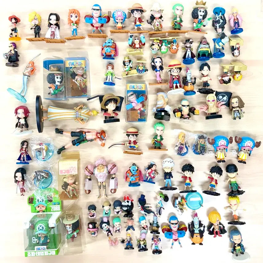 [BUNJANG] One Piece Figure Bundle (80+ Pieces) / One piece 원피스 중소형피규어 미니어처쳐 가챠등 figure miniature gatcha80개이상 일괄 처분
