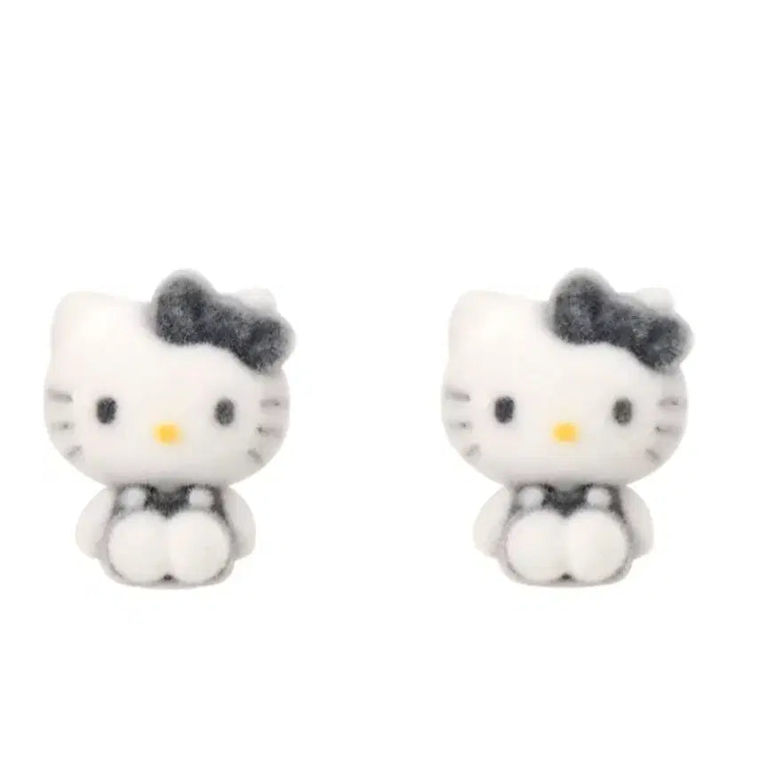 [BUNJANG] Sanrio Fluffy Accessory Series Hello Kitty Earrings / 산리오 플로키 액세서리 시리즈 헬로키티 귀걸이