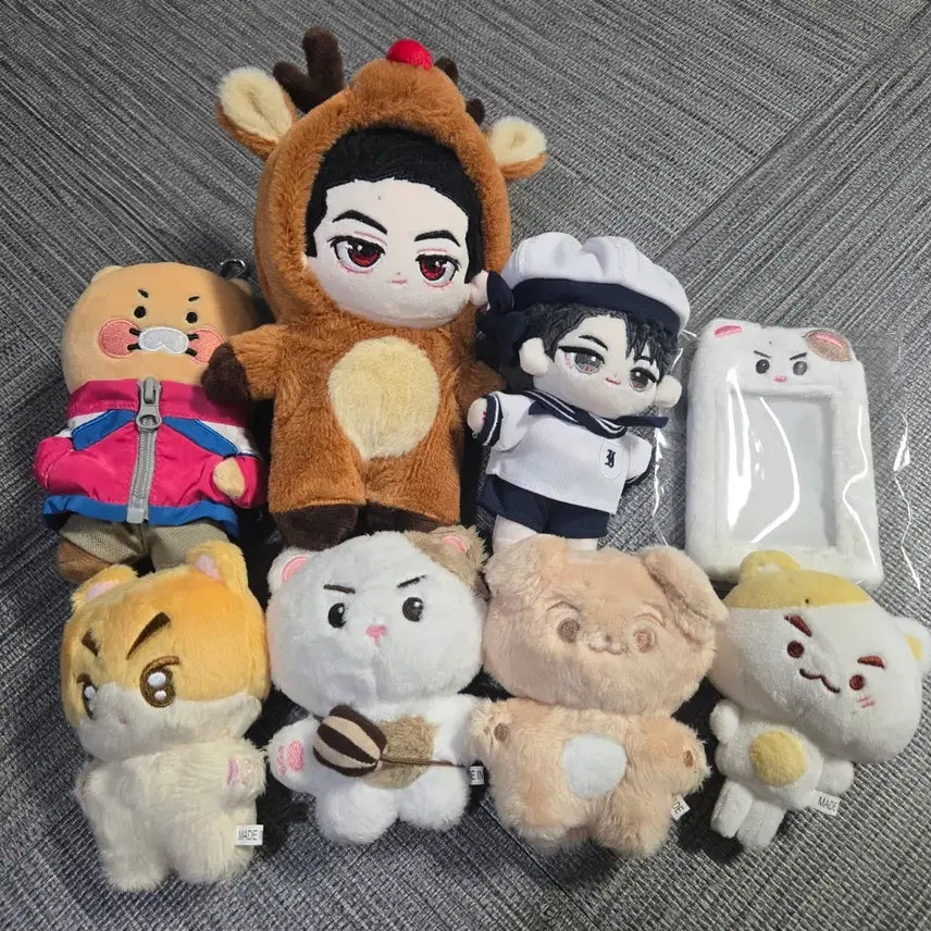 [BUNJANG] D.P. Han Ho-yeol Chunsik Doll Bundle Set / D.P 한호열춘식인형외 구교환 인형 일괄