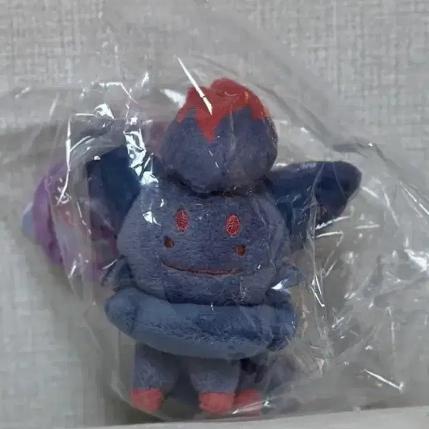 [BUNJANG] Ditto Transformation Doll Keyring (Zoroark) / 메타몽 변신 인형 키링 (조로아)