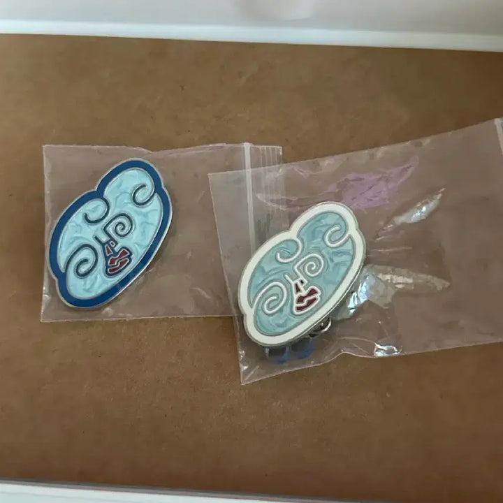 [BUNJANG] BTS V Artist-made Collection Brooch Set - Cloud Drops / 방탄소년단 bts 뷔 구름 브로치 v brooch set cloud drops