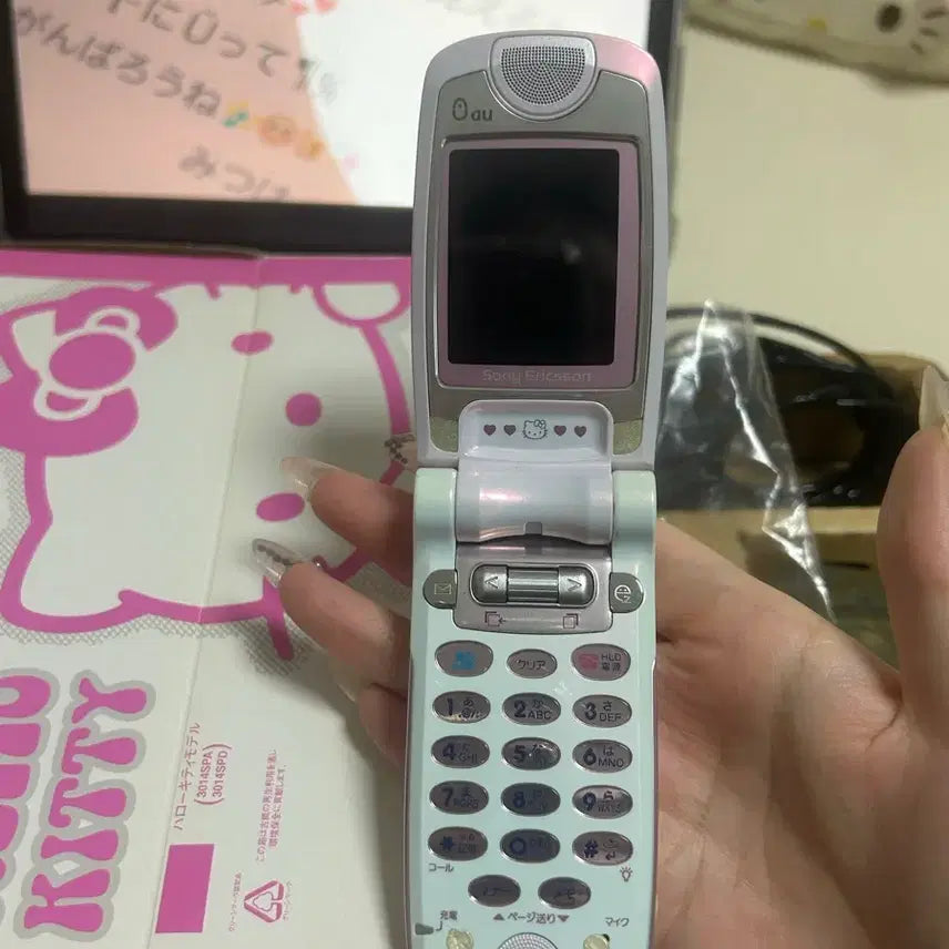 [BUNJANG] Sanrio Hello Kitty A3014S Folder Phone (Working) / 고전 키티폰 풀박스 (작동폰)