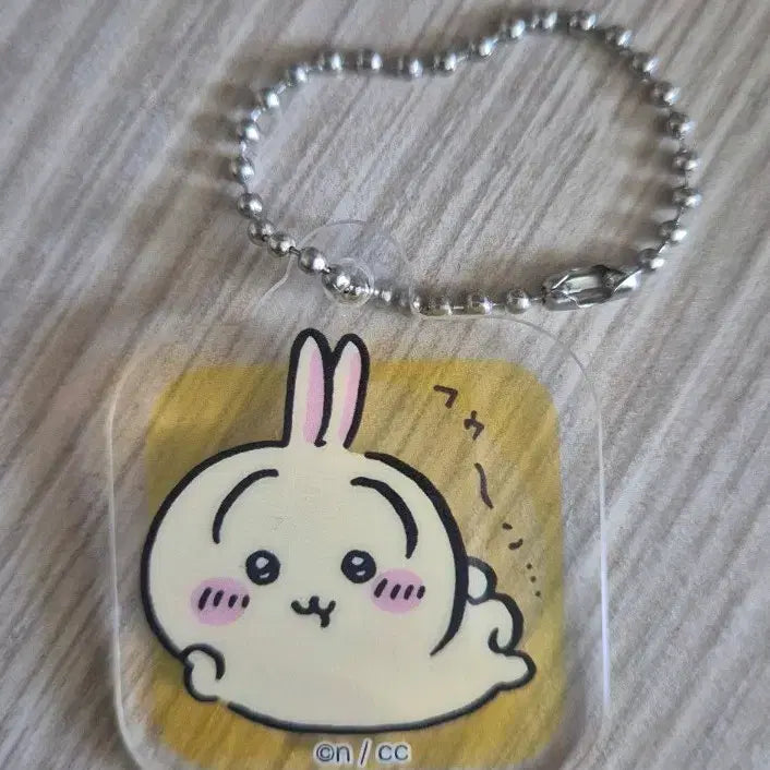 [BUNJANG] Chiikawa Usagi Acrylic Charm / 치이카와 먼작귀 우사기 아크릴 키링
